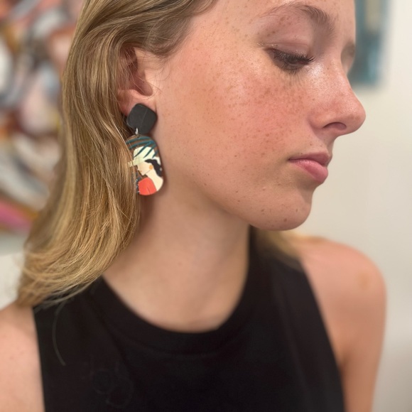 Studio Joy Lady Cameo Earrings - Picture 2 of 3